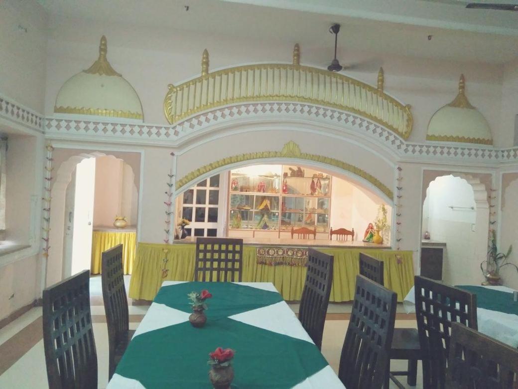 Hotel Jamuna Resort Jhunjhunu Zewnętrze zdjęcie